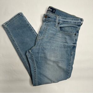 Hollister Skinny light blue epic flex jeans 32w 28L